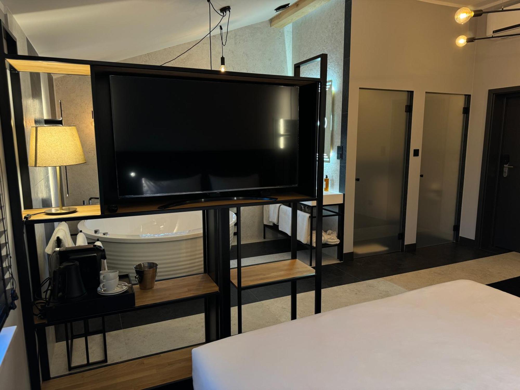 Amber Blue Wellness & Spa (Adults Only) Карвиа Екстериор снимка